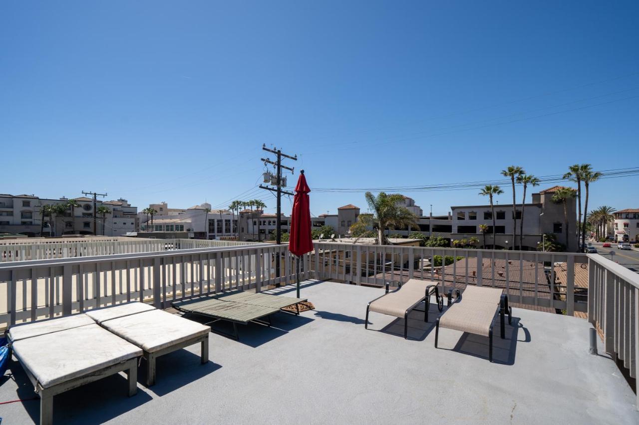 Remodeled Great Location With Ac Jacuzzi Foosball Roof Deck Steps To Beach Hotel Huntington Beach Exterior photo