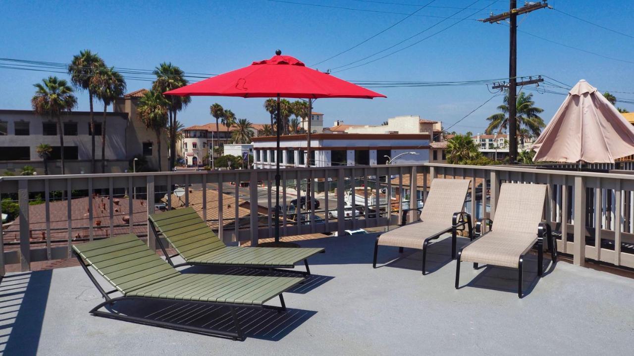 Remodeled Great Location With Ac Jacuzzi Foosball Roof Deck Steps To Beach Hotel Huntington Beach Exterior photo